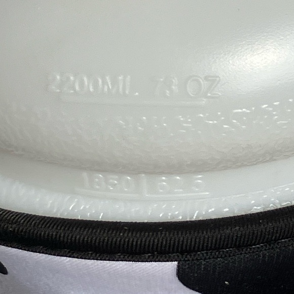 HydroJug Water Bottle with Black and White Sleeve - Picture 5 of 5